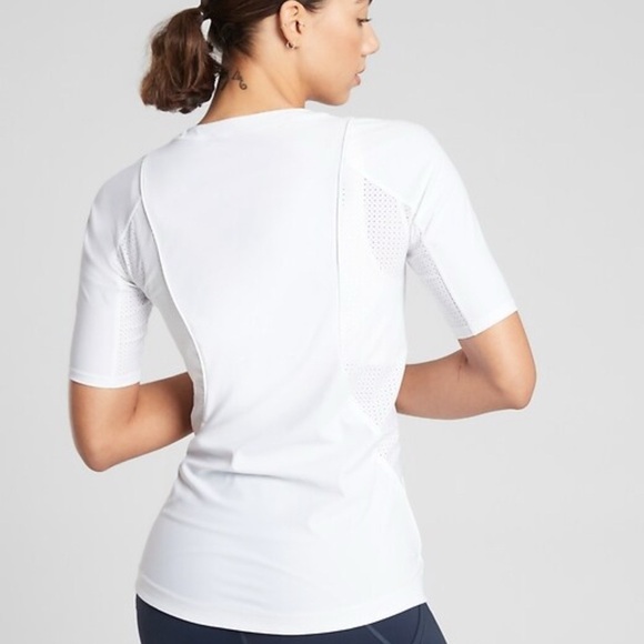 Athleta Pacifica Tee Racing Red Size Medium - Picture 3 of 9